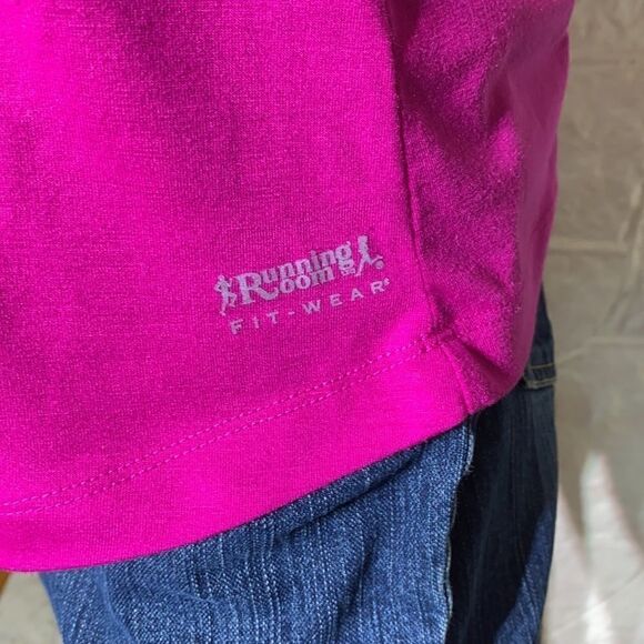 Running Room Running Long Sleeve T-Shirt - Picture 3 of 11